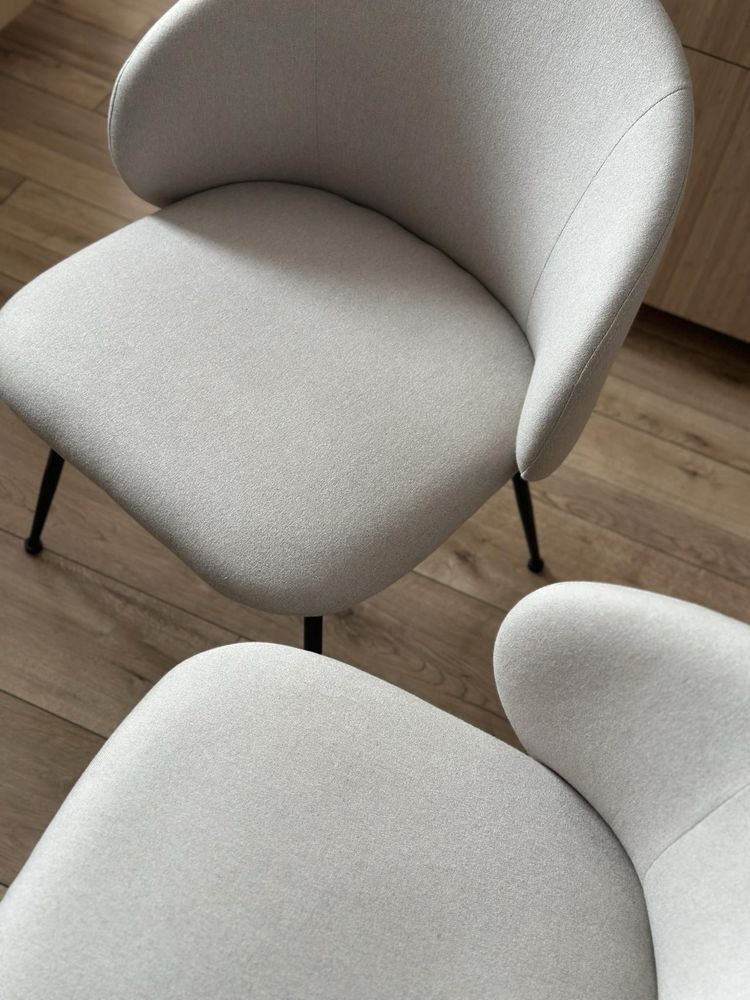 Krzesla tapicerowane jak nowe Westwing