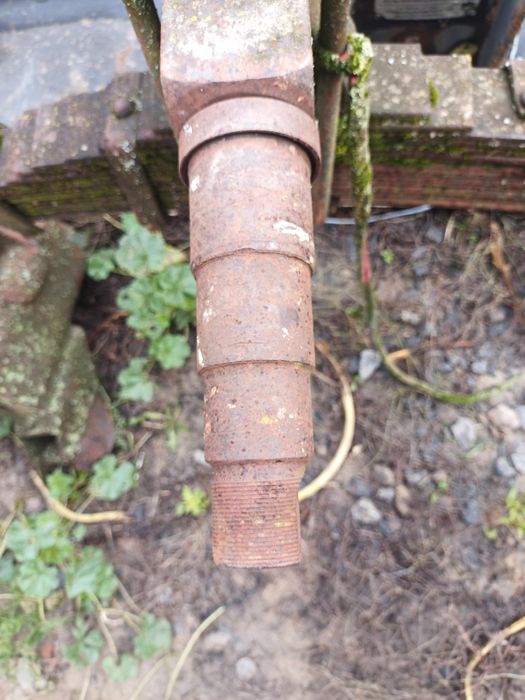 Ось тракторного прицепа 2птс4