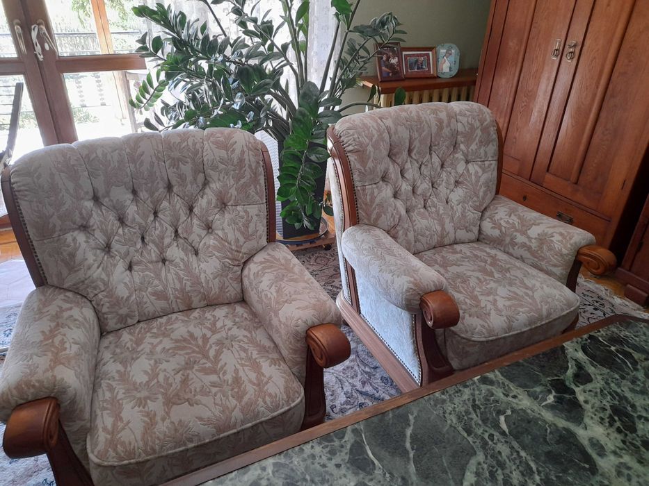 Piekny komplet wypoczynkowy+ława