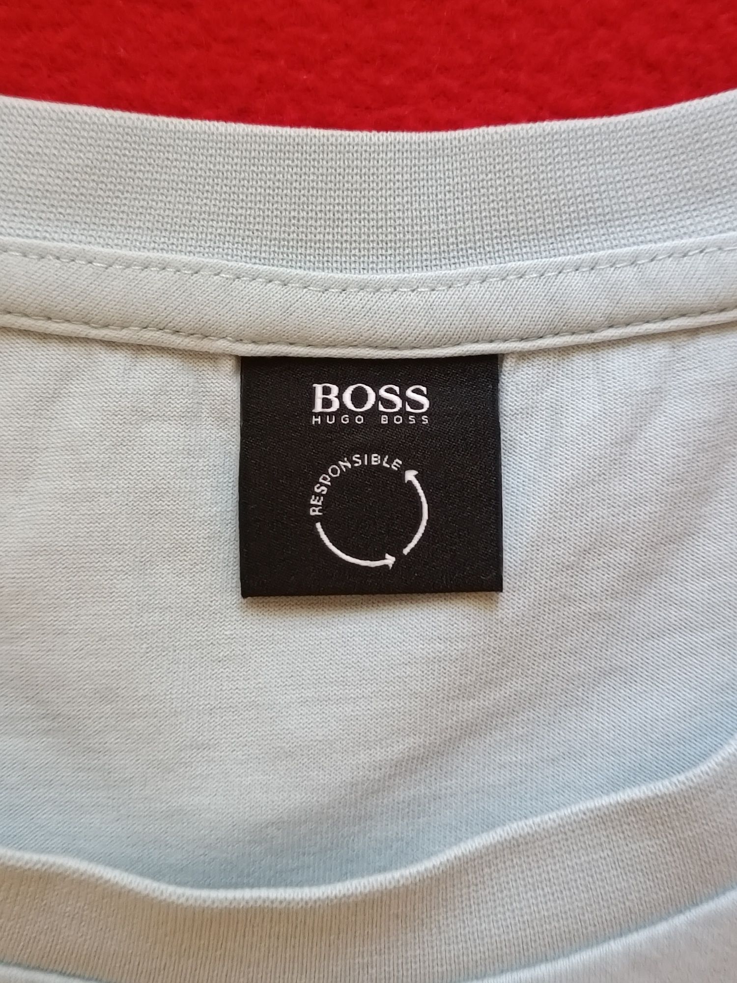 Продам новую оригинальную мужскую футболку Boss size XXL