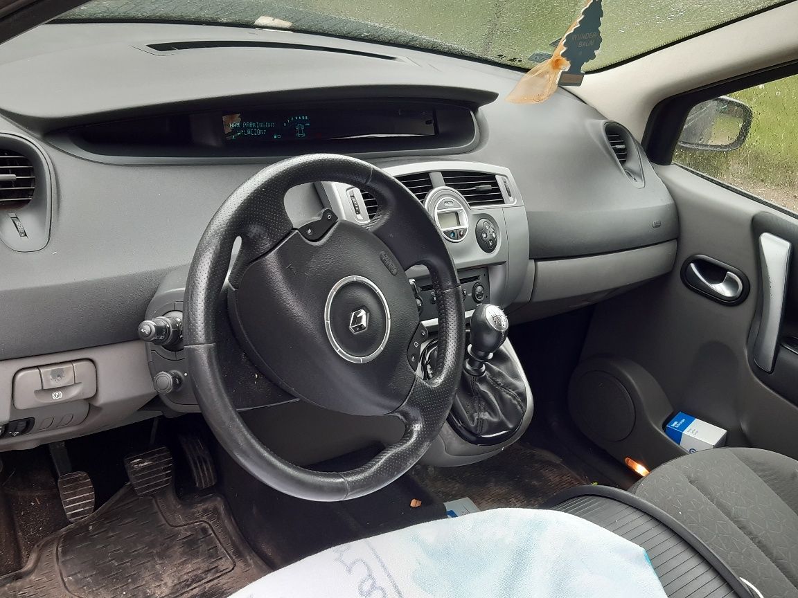 Renault Grande Scenic 2