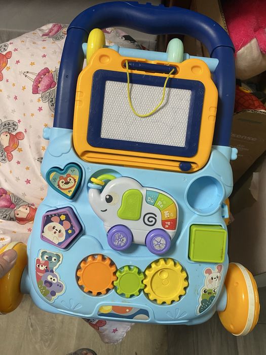 Ходунки для первых шагов