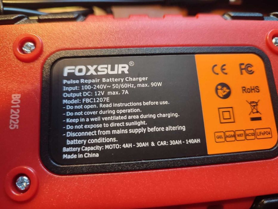 Зарядний пристрій 12В 7А FOXSUR для авто і мото