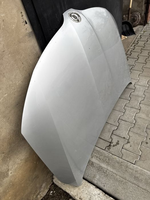 Капот шкода рапид  Skoda rapid  ОРИГИНАЛ