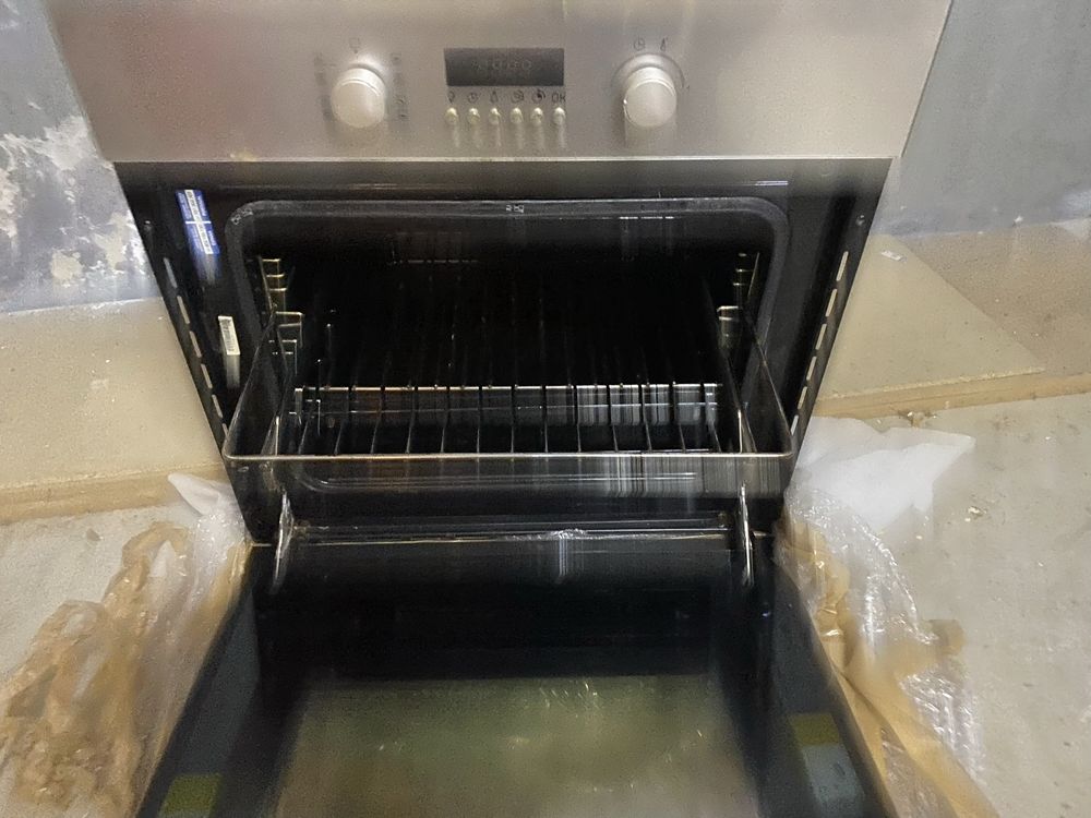 Forno Ariston Hotpoint modelo FQ872