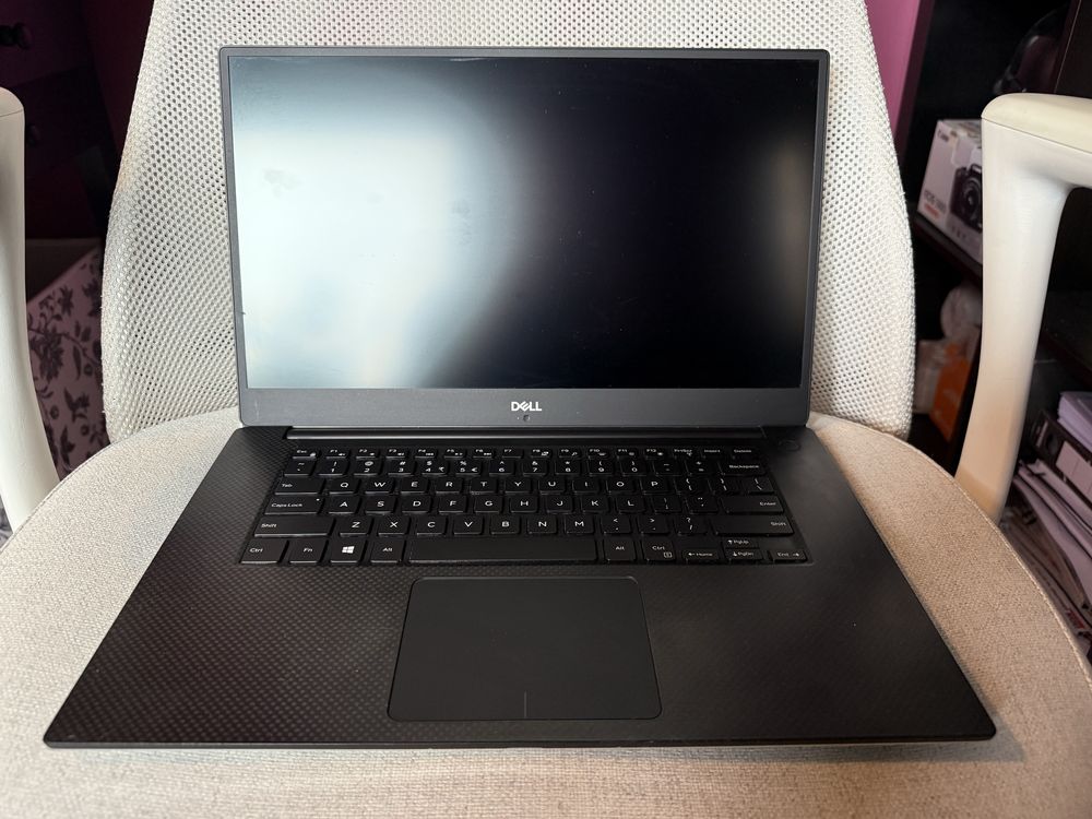 Laptop Dell XPS15 9570 i78750H 16GB RAM GTX 1050ti