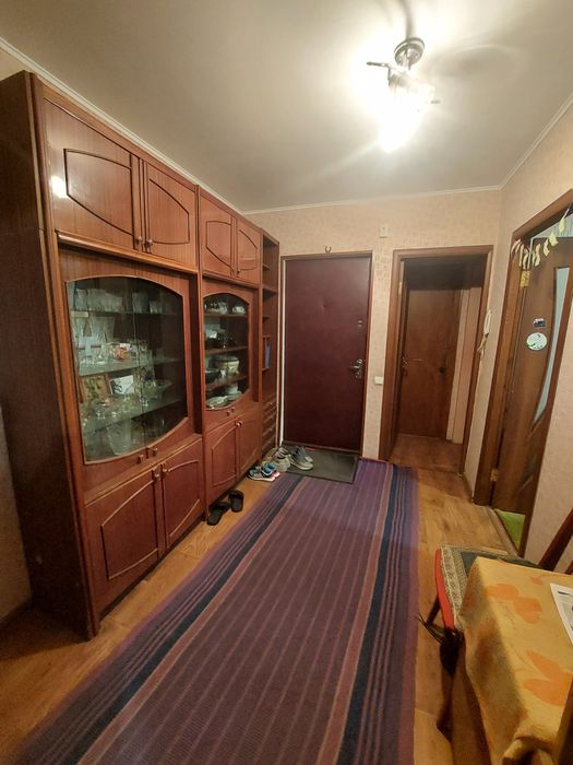 Продаж 3-х кімнатної квартири на Митниці