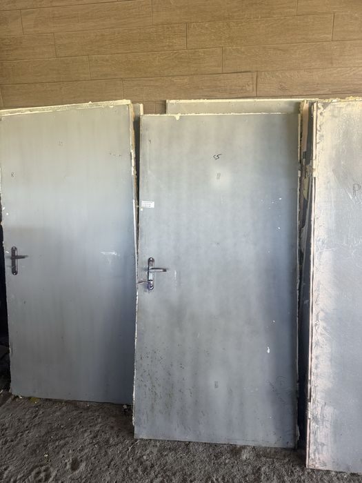 Двери металл, новострой. Доставка.