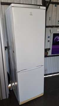 Холодильник  Indesit