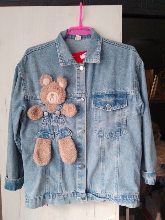 Джинсова курточка.  .