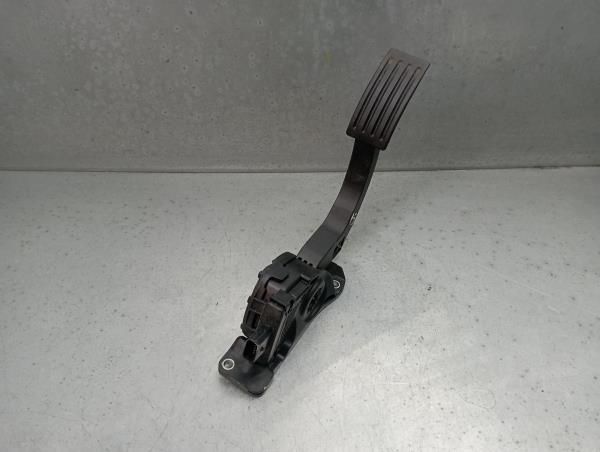 Pedal do acelerador VOLVO V40 Cross Country (526)