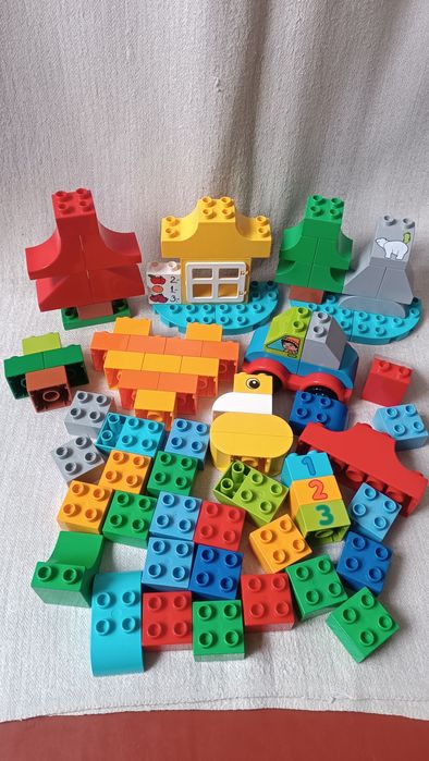 80 деталей  Лего Дупло оригінал машинка + кубики