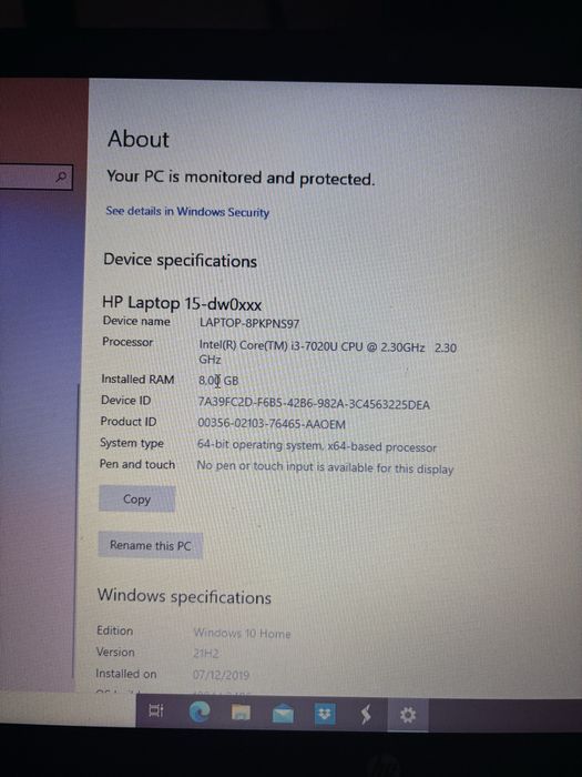 HP Laptop 15 8gb ram i3 -  7020u