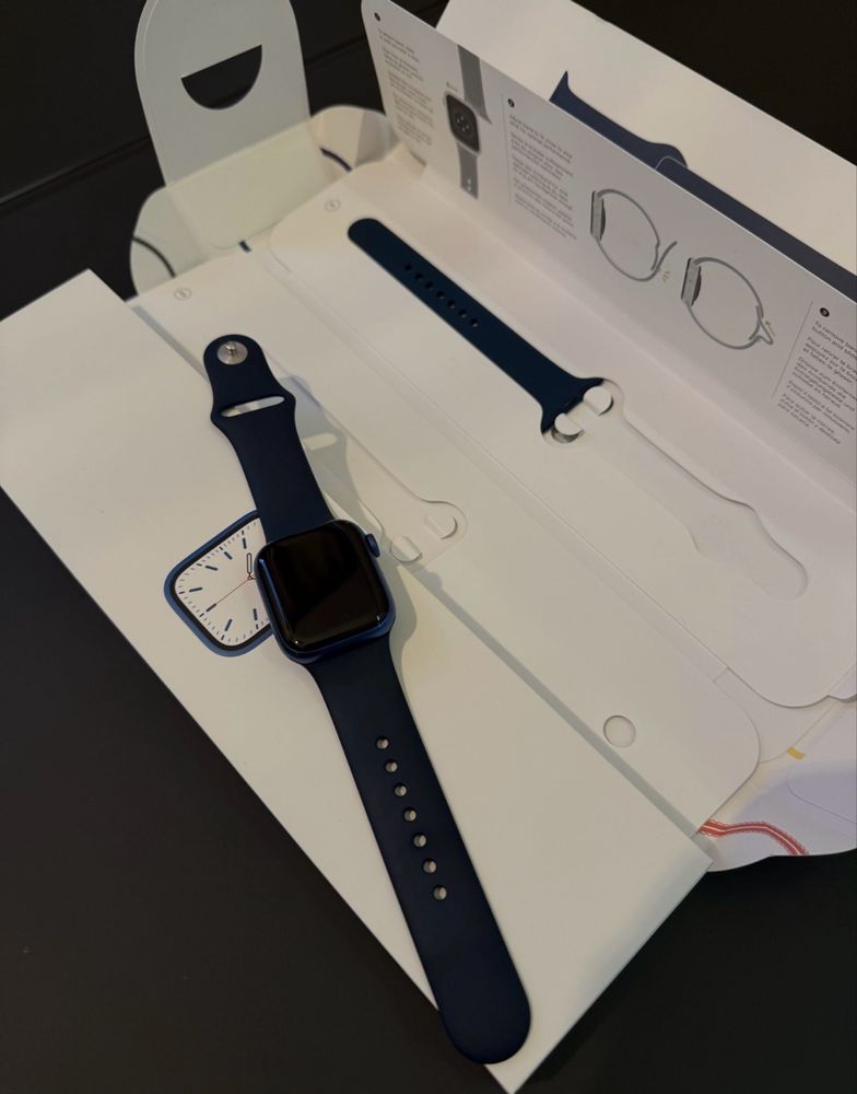 Apple watch     7