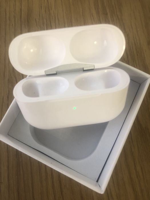 Чохол для AirPods Pro