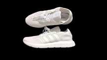 Buty marki Adidas, rozmiar 49 1/3, białe, lekkie z siatki