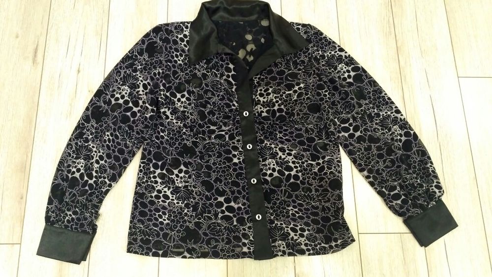 Блузки женские 48 р.