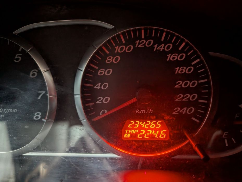 Мазда 6 2006 року