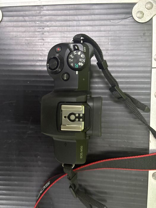 Máquina Fotográfica Canon EOS M50