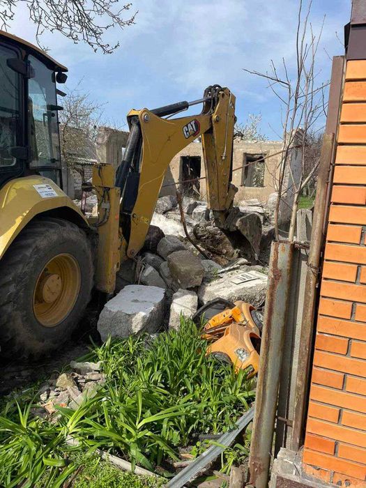 УБОРКА Территорий от 200 грн сотка СПИЛ ДЕРЕВЬЕВ, Расчистка участков