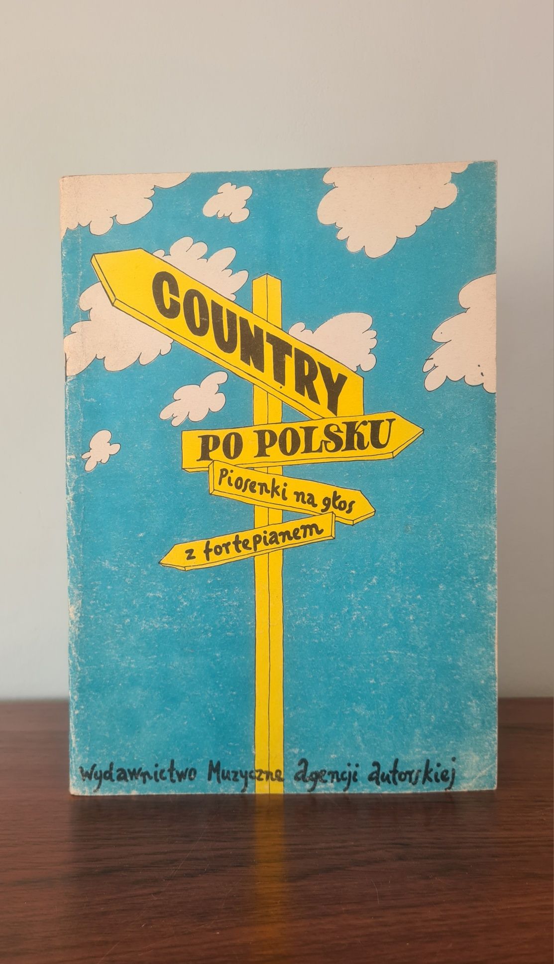 Country po polsku - piosenki na głos z fortepianem. Książka