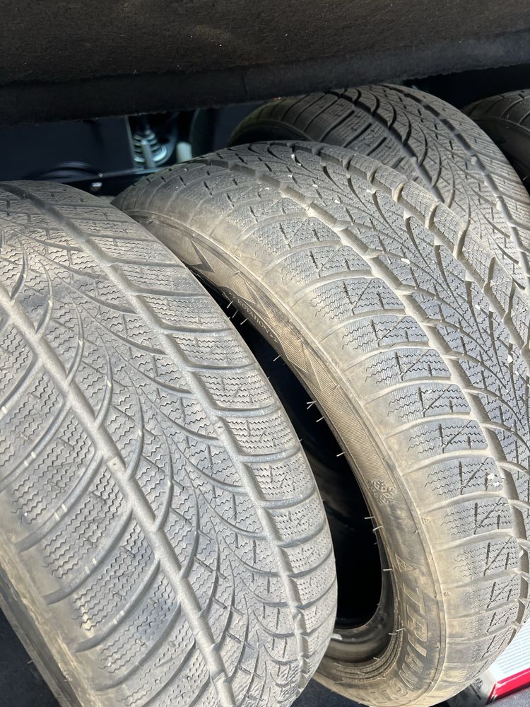 Продам ,почти новую зимнюю ризину 195/50/R16