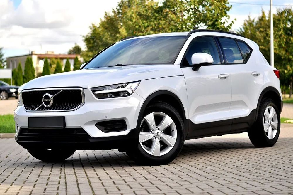 Volvo XC 40 Idealny_Momentum_Wirtualny_Licznik_Kamera_Full_LED_Jak_Nowy