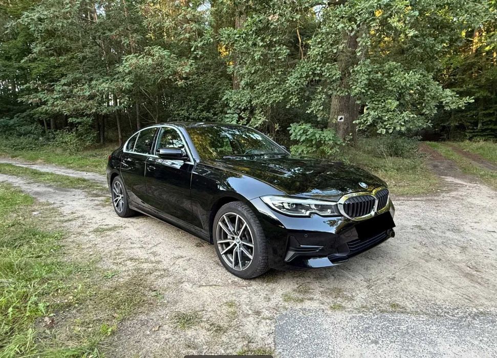 BMW 330i xDrive 2019 року