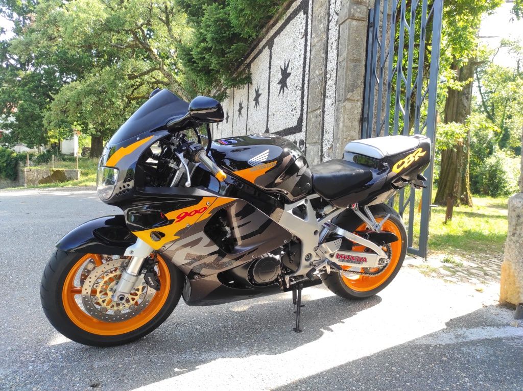 CBR 900 SC33 imaculada