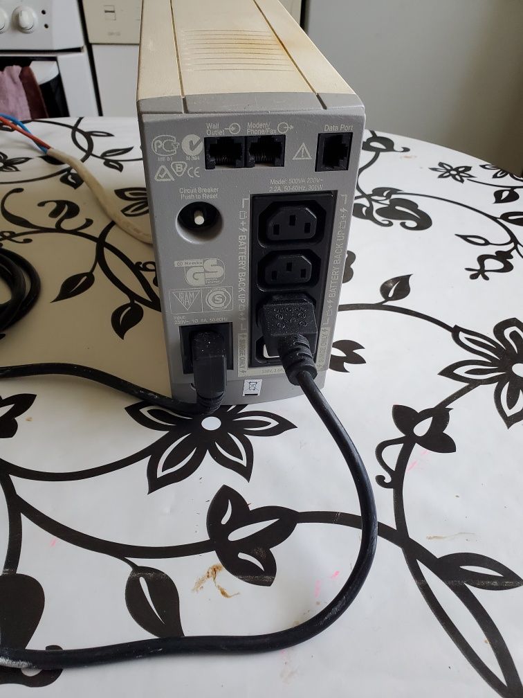 Компютерний UPS APC 500