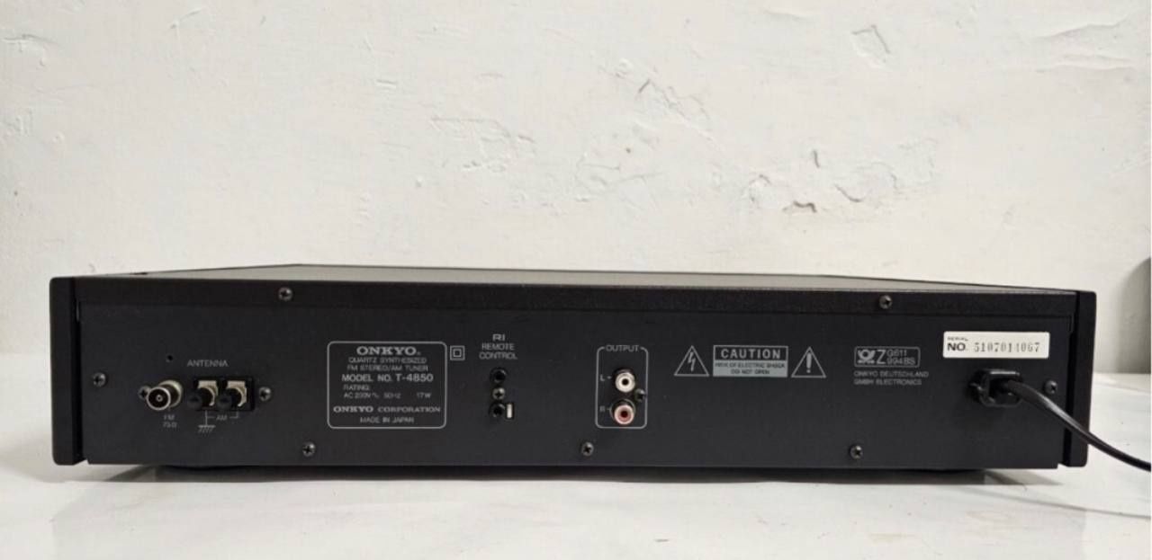 Am/Fm Tuner Onkyo T-4850. Wykonane w Japonii