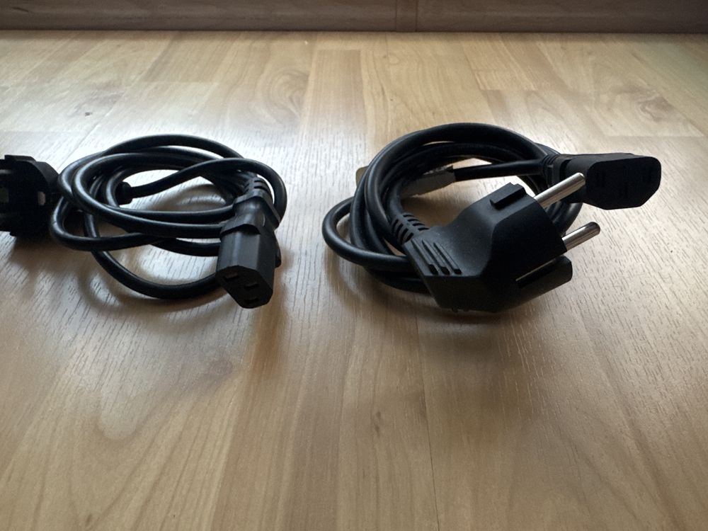 Kabel zasilajacy komputerowy / sprawny