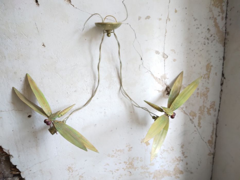 Ładny żyrandol prl ważki