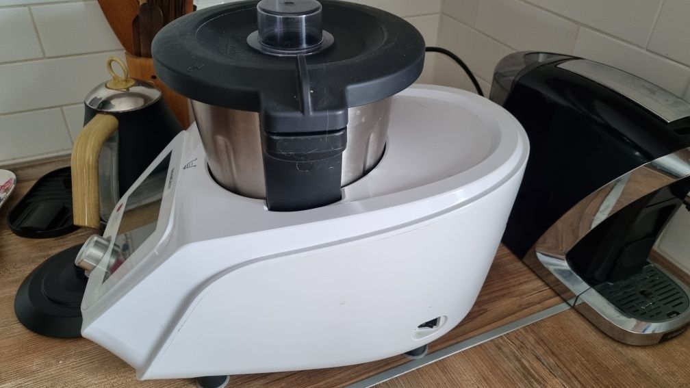 Robot kuchenny Monsieur Cuisine connect