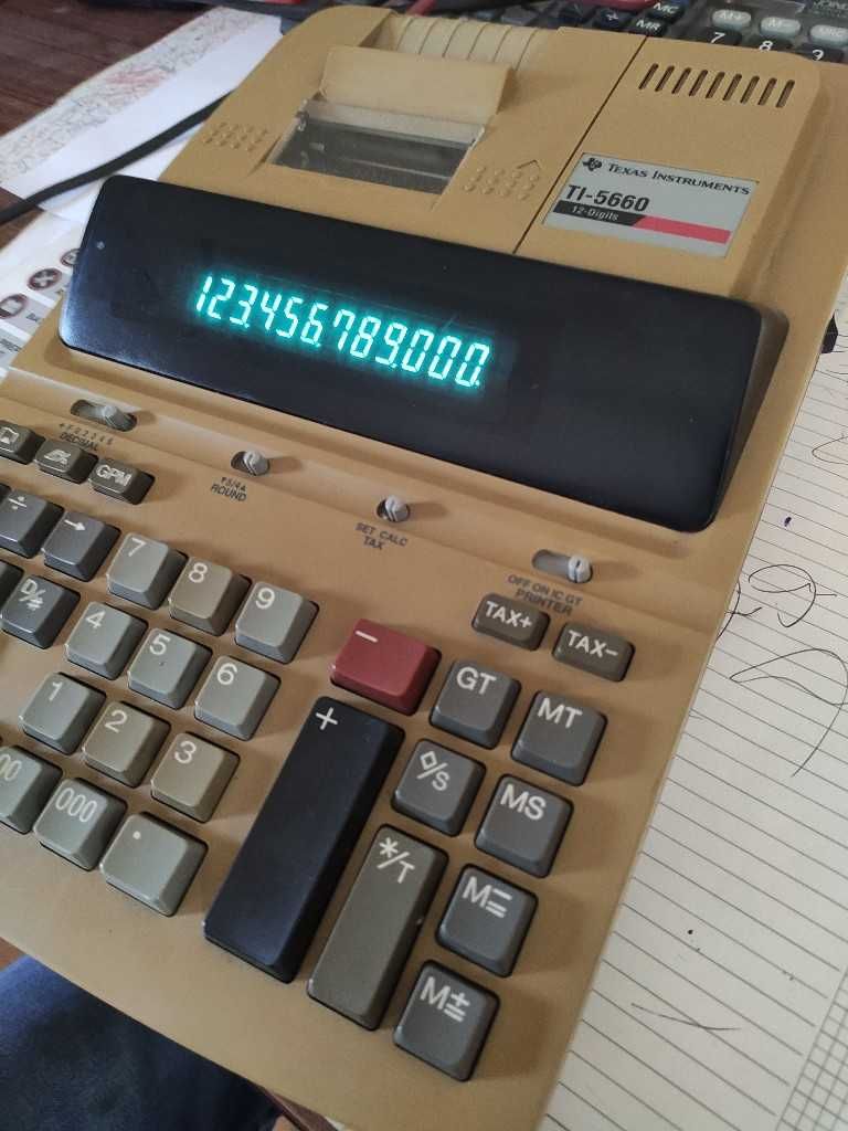 Máquina calculadora Texas Instruments TI-5660