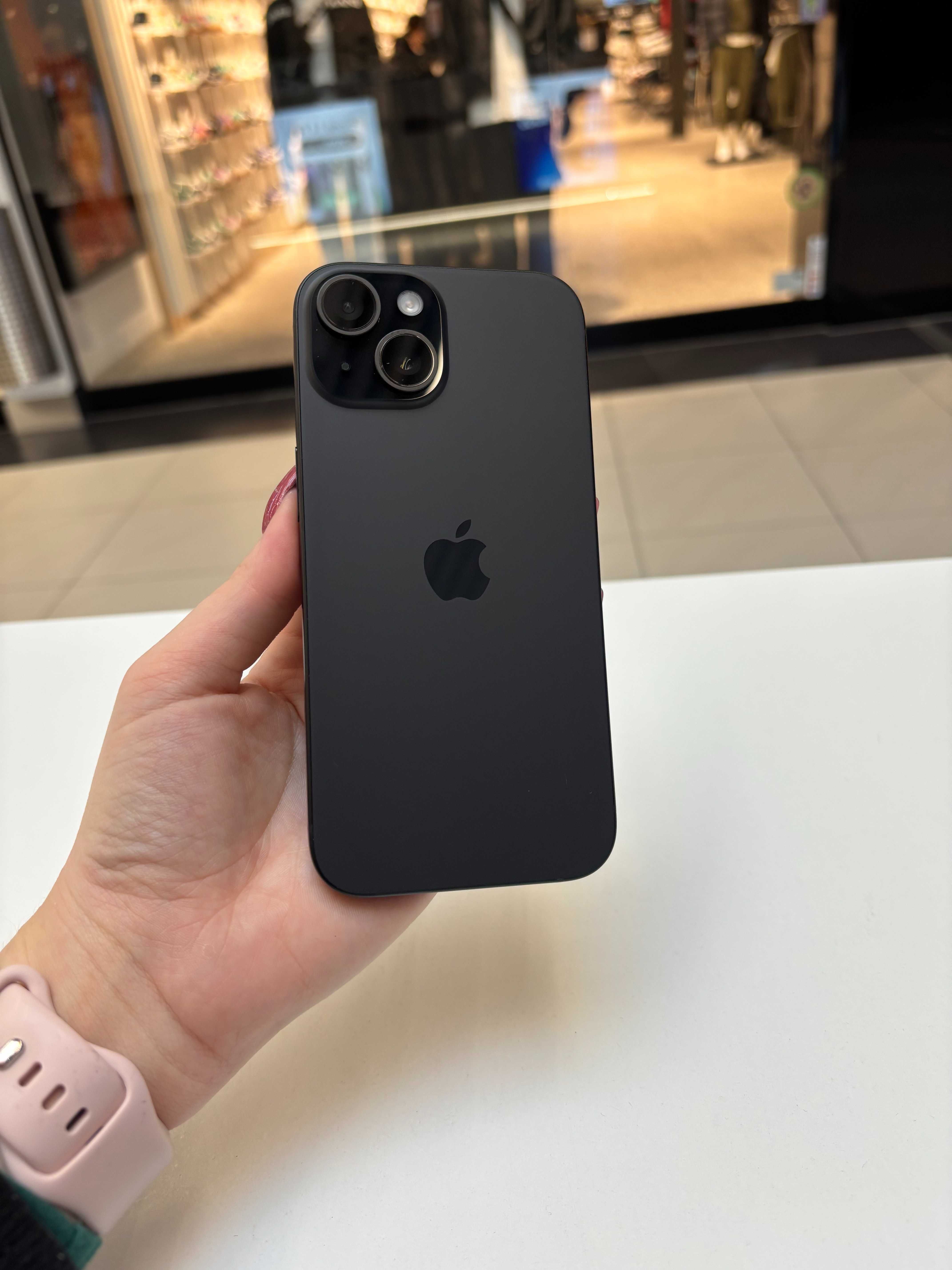 Jak nowy! iPhone 15 128 GB Black | do 10 rat 0%!