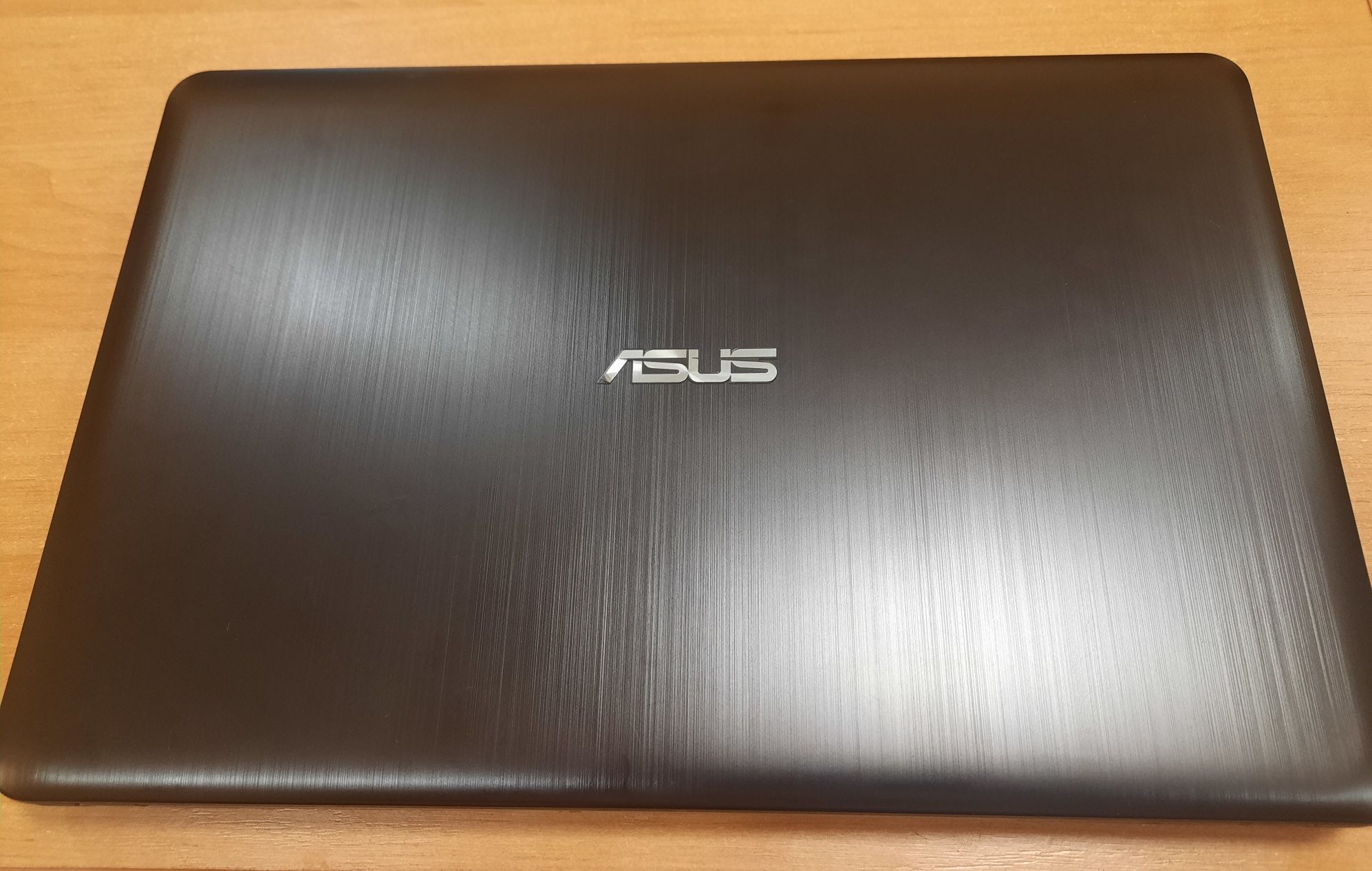Продам ноутбук ASUS X541S