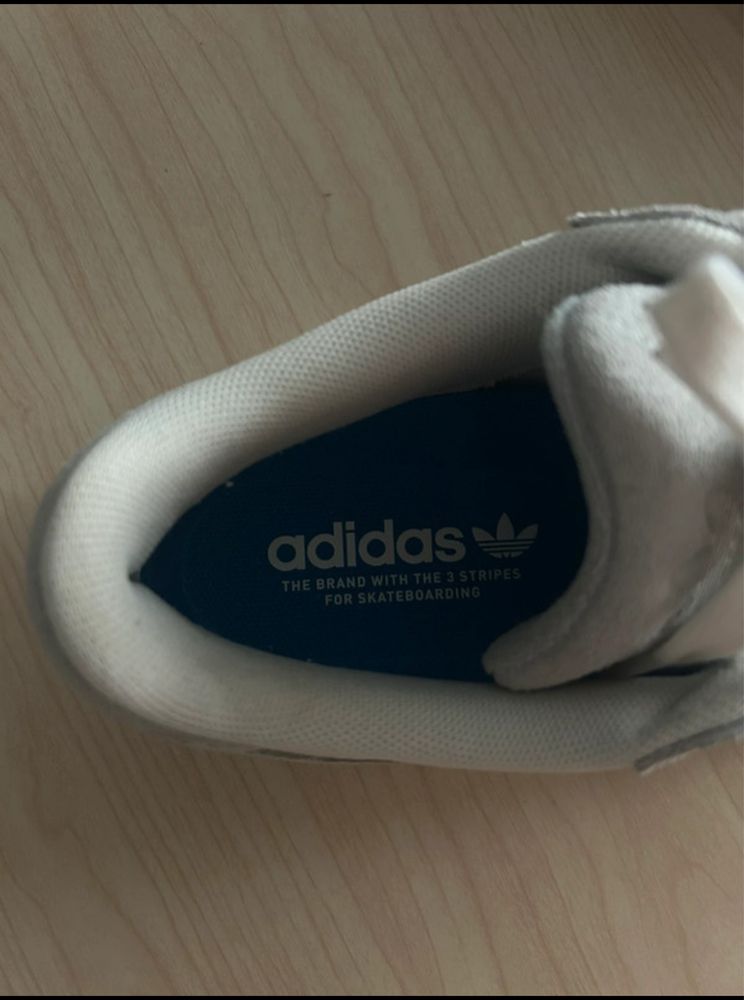 Sapatilhas adidas tyshawn