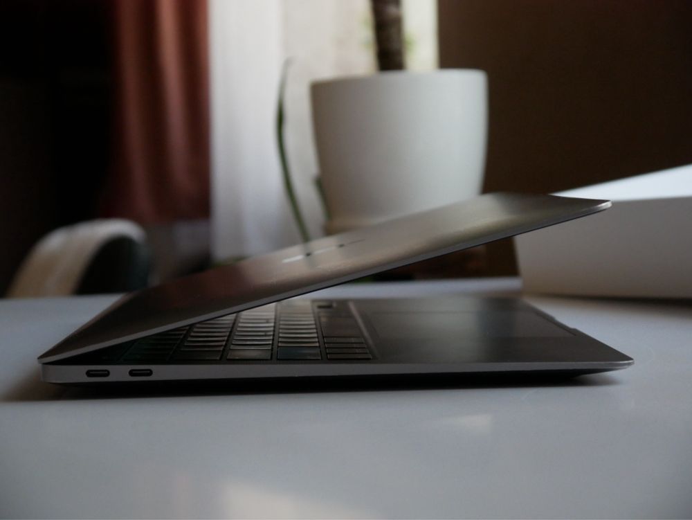 MacBook Air 2020 | i5/16/256 | 96% Акб!