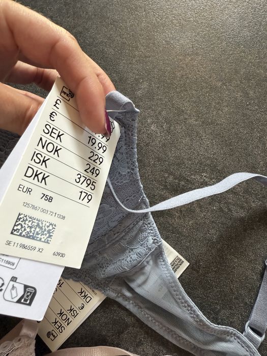 Бюстгальтер H&M 75B super push. Новые с бирками