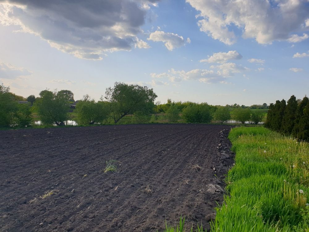 Продаж земельної ділянки під забудову