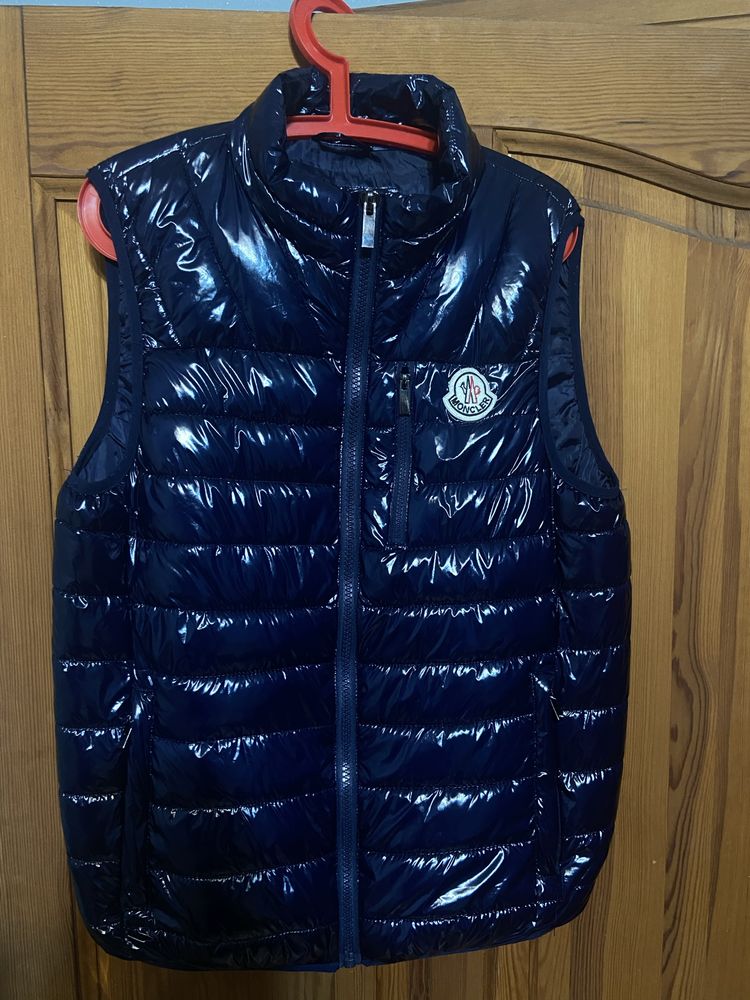 Uniwersalna kamizelka Moncler