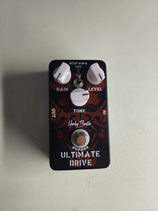 Efekt gitarowy harley benton ultimate drive