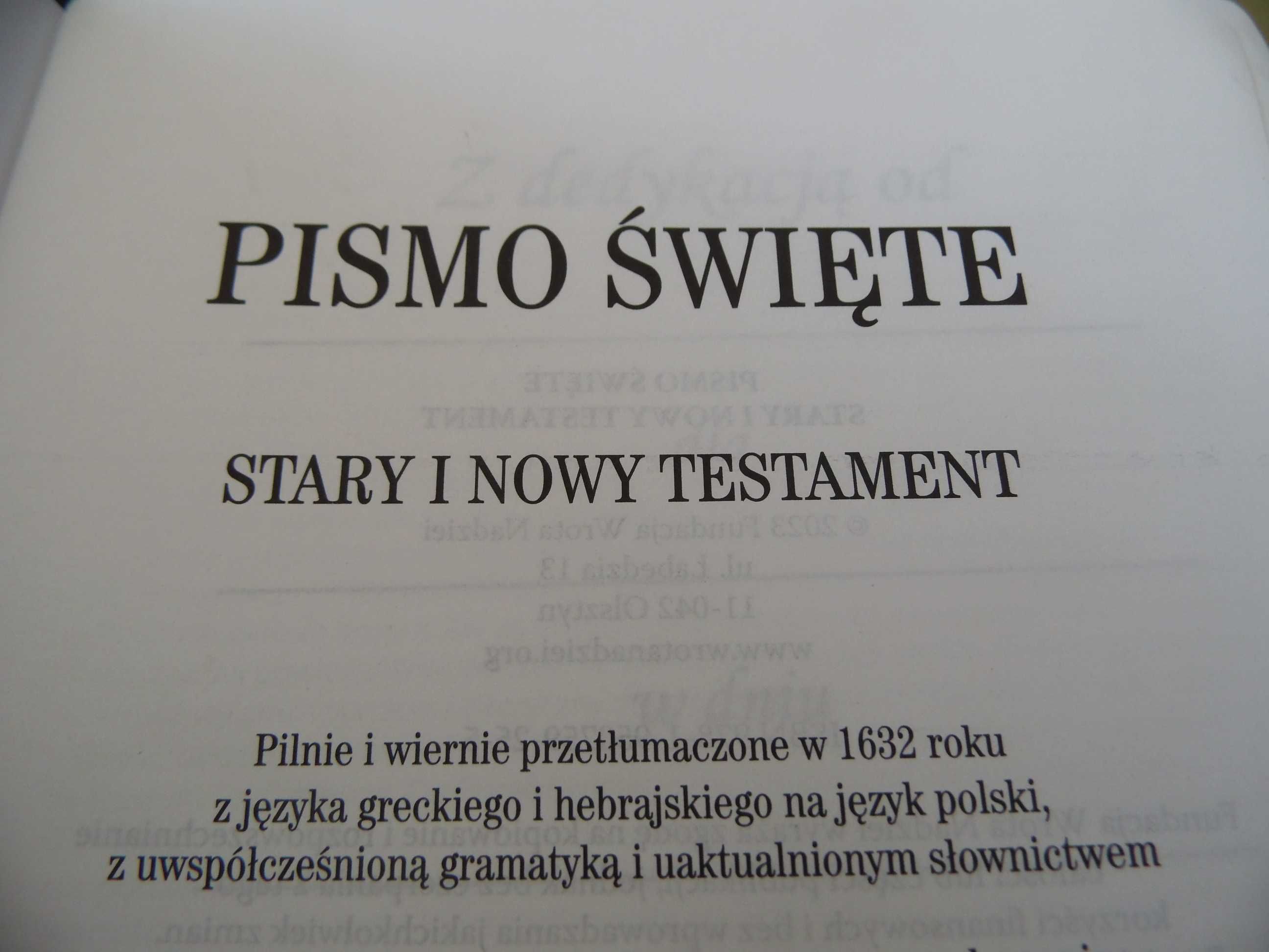 Biblia. Specjalna. Czerwona.