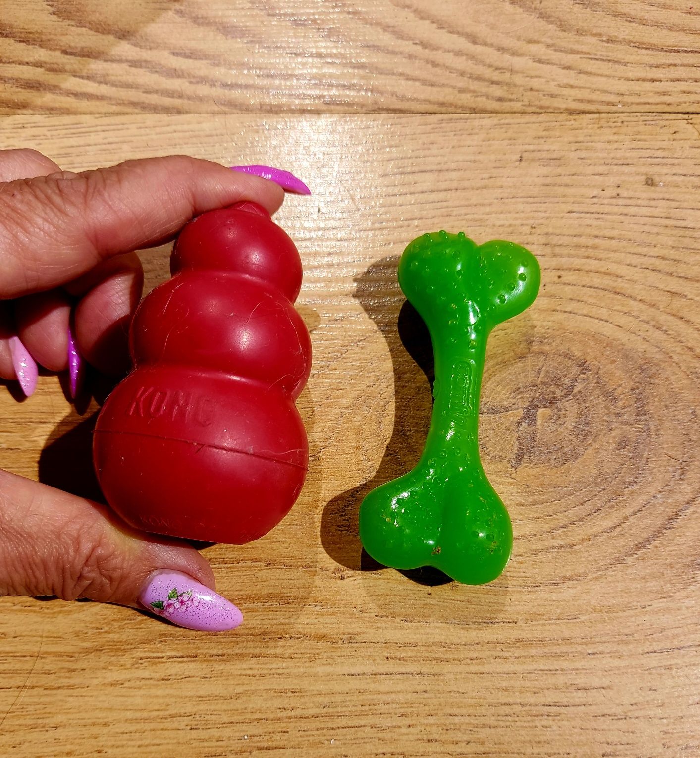 Kong czerwony XS + gryzak