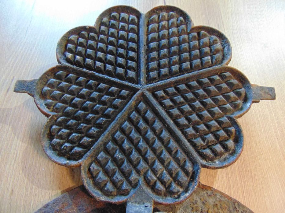 Zabytkowa gofrownica / waflownica na kuchnie kaflowe / fajerki