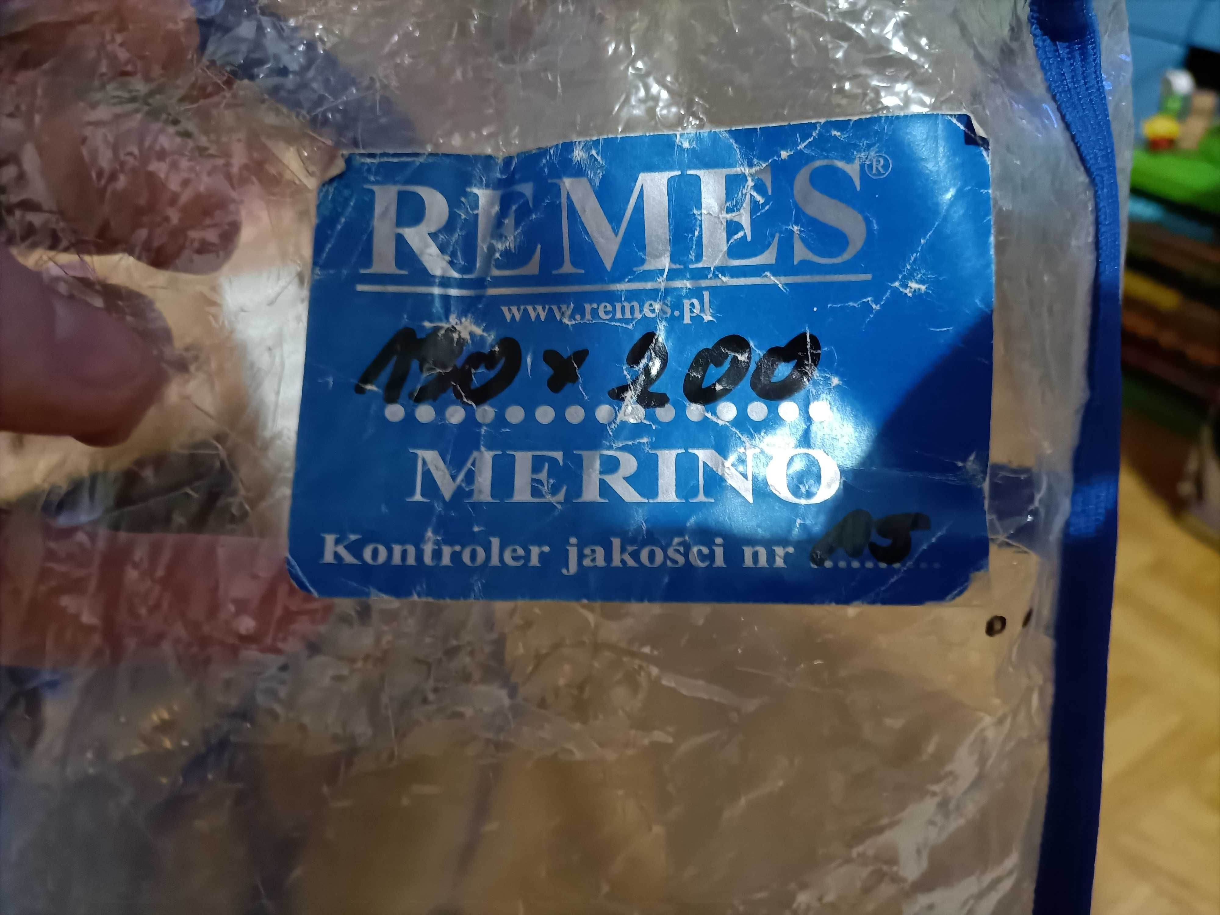 Remes - podkład, prześcieradło 130x200.