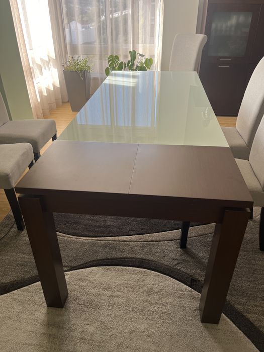 Mesa extensível com tampo em vidro (OFERTA 6 CADEIRAS)