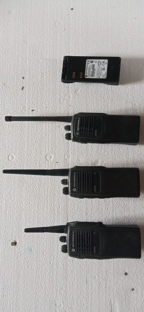 Motorola GP340 3szt plus stacja ładowania