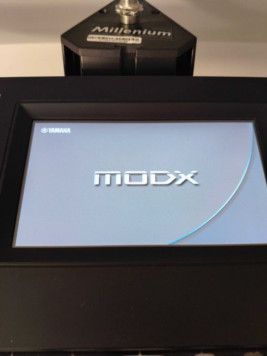 Sprzedam Yamaha Modx7